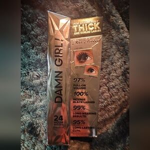 Too Faced DAMN GIRL! Mascara